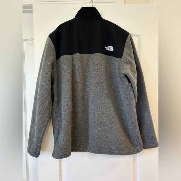 NWT The North Face Men's Sun Rise Quarter Zip Sweatshirt - Picture 4 of 13